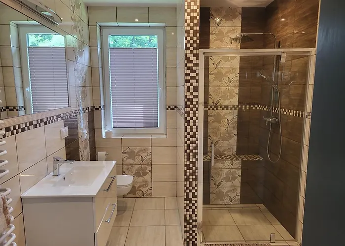 Oliwia I Nikola דירה *